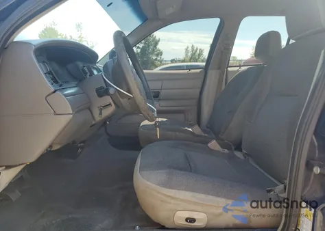 2007 Ford Crown Victoria Police Interceptor из США, поврежденный, VIN 2FAFP71W17X123079